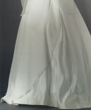 Carica l&#39;immagine nel visualizzatore di Gallery, ABITO SPOSA ART. 4877
