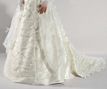 Carica l&#39;immagine nel visualizzatore di Gallery, ABITO SPOSA NUXIAL ART. 5003
