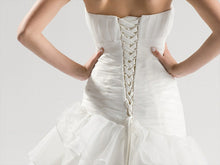 Carica l&#39;immagine nel visualizzatore di Gallery, ABITO SPOSA NUXIAL ART. 5811
