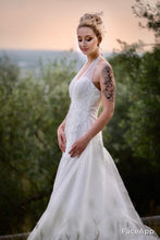 Carica l&#39;immagine nel visualizzatore di Gallery, ABITO SPOSA NUXIAL ART. 5749
