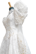 Carica l&#39;immagine nel visualizzatore di Gallery, ABITO SPOSA ART. GELSOMINO
