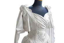 Carica l&#39;immagine nel visualizzatore di Gallery, ABITO SPOSA ART. AURORA
