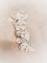 Carica l&#39;immagine nel visualizzatore di Gallery, Fermaglio da sposa Art.117
