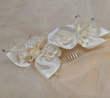 Carica l&#39;immagine nel visualizzatore di Gallery, Fermaglio da sposa Art.TO257
