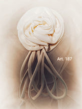 Carica l&#39;immagine nel visualizzatore di Gallery, Spilla da sposa Art.187
