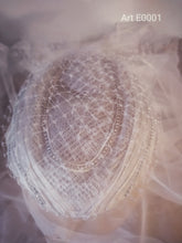 Carica l&#39;immagine nel visualizzatore di Gallery, Cappellino da sposa Art.E0001
