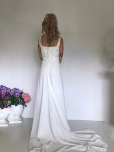 Carica l&#39;immagine nel visualizzatore di Gallery, ABITO SPOSA ART.ROMA

